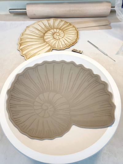 Bild "Reliefschablonen Keramik:Ammonit-Abdruck-1-400.png"