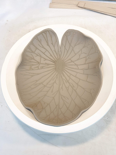 Bild "Reliefschablonen Keramik:Set-Beispiel-Blatt.png"