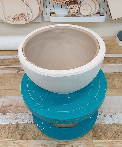 Bild "Tutorials Keramik:Tut-14-Schuessel-Schmetterling.jpg"