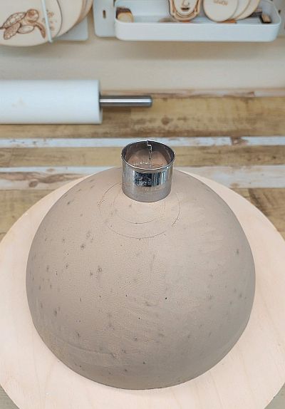 Bild "Tutorials Keramik:Tut-15-Schuessel-Schmetterling.jpg"