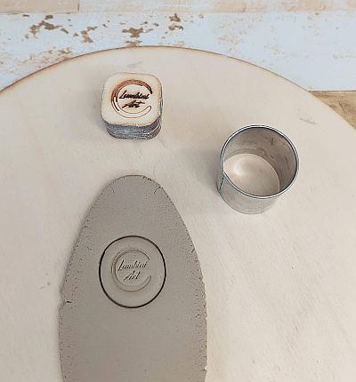 Bild "Tutorials Keramik:Tut-23-Schuessel-Schmetterling.jpg"