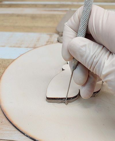 Bild "Tutorials Keramik:Tut-32-Schuessel-Schmetterling.jpg"