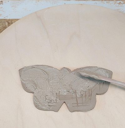 Bild "Tutorials Keramik:Tut-38-Schuessel-Schmetterling.jpg"