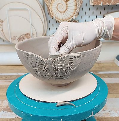 Bild "Tutorials Keramik:Tut-40-Schuessel-Schmetterling.jpg"