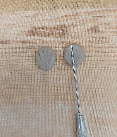 Bild "Tutorials Keramik:Tut-49-Schuessel-Schmetterling.jpg"