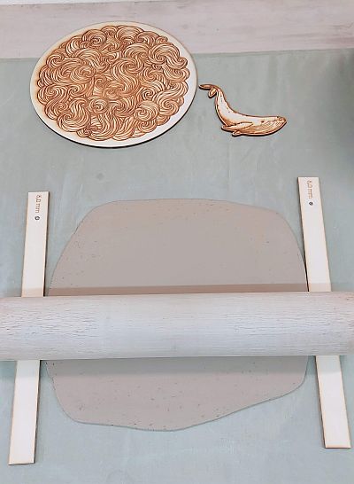 Bild "Tutorials Keramik:Tut-Schale-Aplikation-3.jpg"
